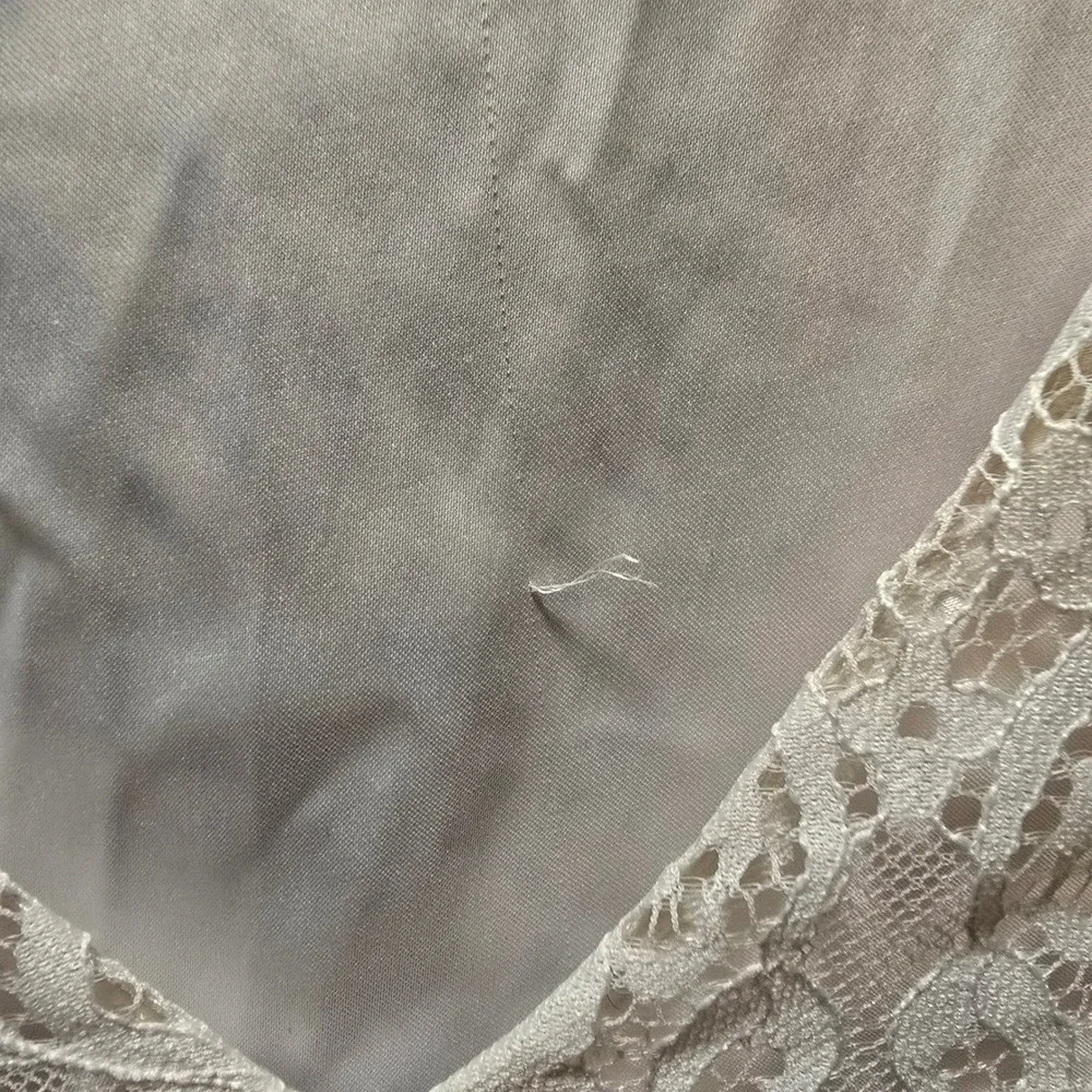 ModCloth White Lace Blouse Top Small Ivory V Neck 3/4 Ruffle Sleeve Elegant - Picture 5 of 10